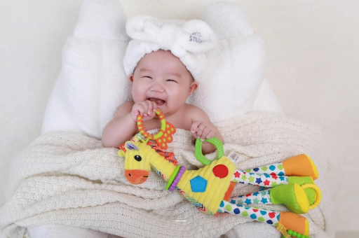 自贡宝宝的口欲期